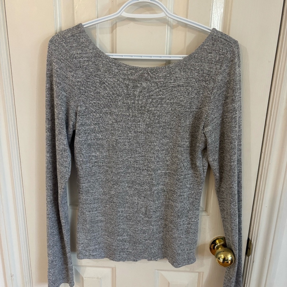 Wilfred Free long sleeve super scope back in the back * read description